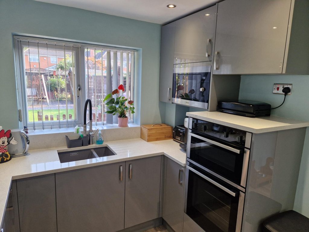 Lawson's Dust Grey Kitchen with Zara Gloss doors