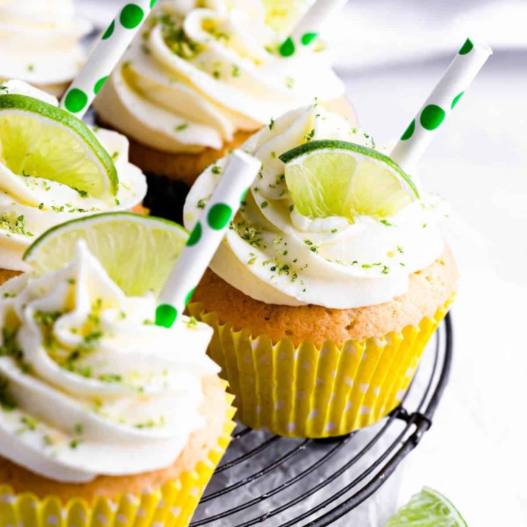 Gin-and-Tonic-Cupcakes-feat-1